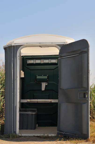 Best Portable restroom trailer rental  in Hendersonville, NC